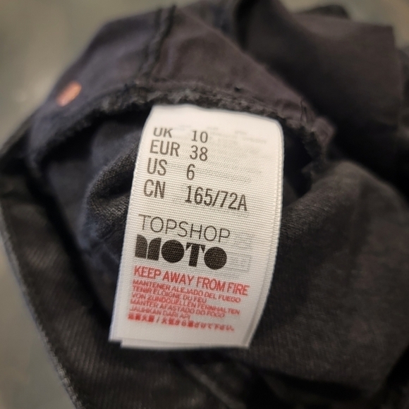 TopShop Moto Ashley High Rise Vintage Distressed Fray Hem Black Denim Shorts 6 - Picture 8 of 10